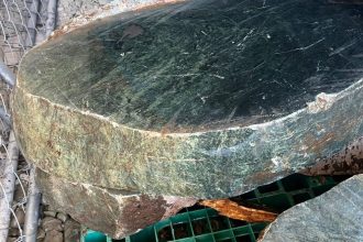 Stolen pounamu ‘brazenly paraded’ for sale