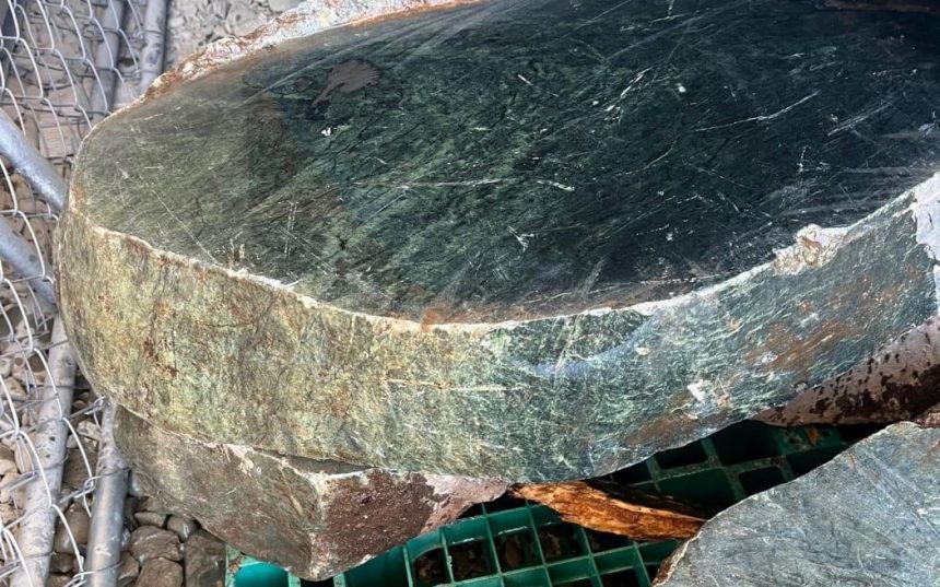 Stolen pounamu ‘brazenly paraded’ for sale