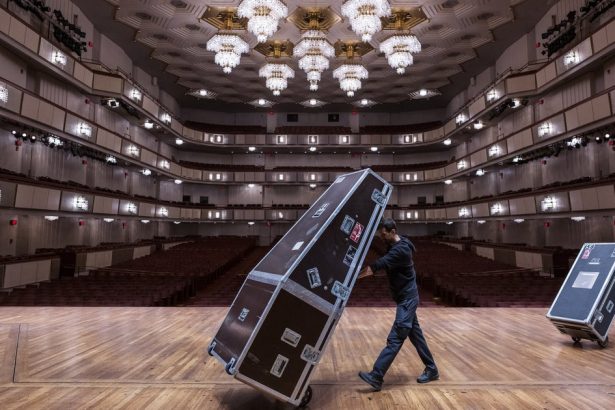 ‘The Power Of Truth’: Folk Singer Defends Canceling Show At ‘Trump-Kennedy’ Center