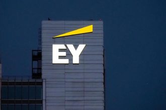 UK’s FRC probes EY’s audit of Shell 2024 financial statements