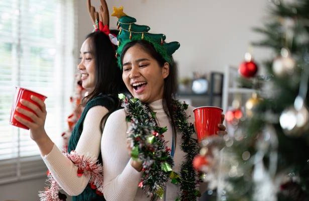 US consumers crippled by 5K debt on average in 2025. But can debt relief programs really help?