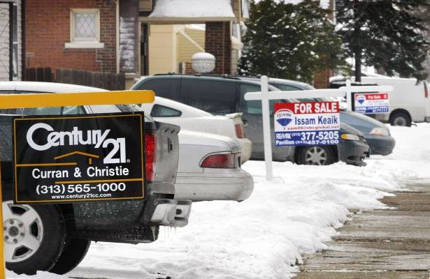 US housing market poised to crash ‘worse than 2008,’ expert warns. And 50% plunge could start in 2026. Protect yourself