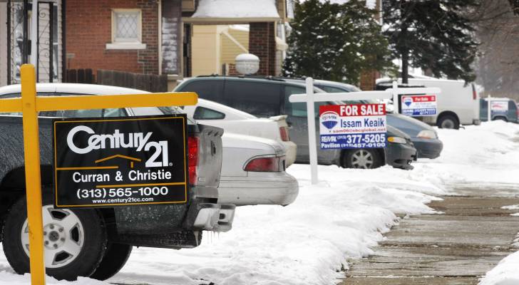 US housing market poised to crash ‘worse than 2008,’ expert warns. And 50% plunge could start in 2026. Protect yourself