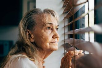 US retirees should not trust these 5 people. Keep them away in 2026 (and beyond)