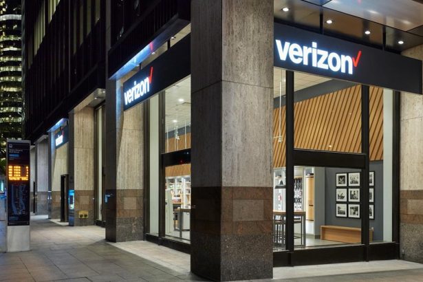 Want to Make Over ,000 of Passive Income in 2026? Invest ,500 in These 5 Ultra-High-Yielding Dividend Stocks.