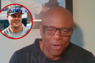 Warren Moon Gives Philip Rivers Advice On Playing QB In NFL At 44