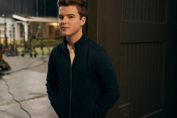 ‘Young Sheldon’ Star Iain Armitage to Guest Star on ‘Ghosts’