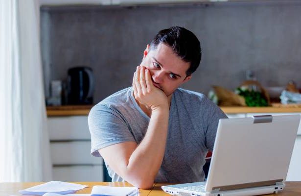 You’re probably broke if you always say ‘yes’ to these 5 things, no matter how much money you make