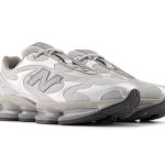 New Balance ABZORB 2000 Arrives in “Silver Metallic”