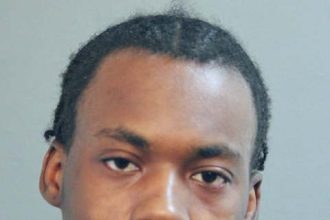 25-year-old teamed up with 3 juveniles to rob victim at gunpoint on North Side, CPD says