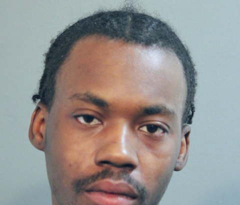 25-year-old teamed up with 3 juveniles to rob victim at gunpoint on North Side, CPD says