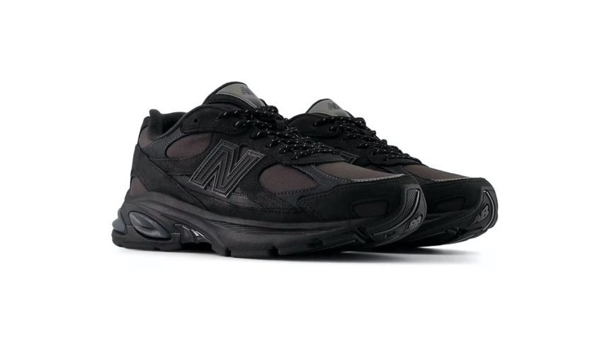 Official First Look at the New Balance 2010 “Faded Black”
