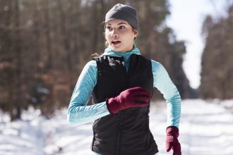 7 Expert Tips to Help You Exercise Safely in The Winter Cold : ScienceAlert