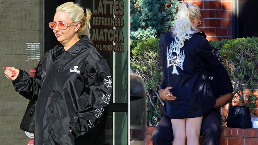 Amanda Bynes Gets Cozy With Boyfriend During Smoke Break