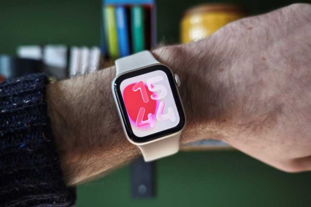 Apple Watch SE 3 Review: The Easy Choice