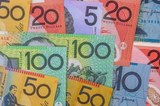 Australia Has a Stable Government and a Solid Economy. That Creates 1 Key Trade You Can Make Here.