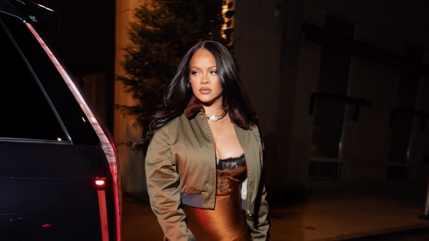 Rihanna, Known Fashion Maximalist, Loves This Minimalist Mani Trend