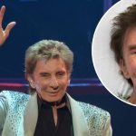 Barry Manilow Shares Hospital Bed Selfie and Update After Cancer Diagnosis