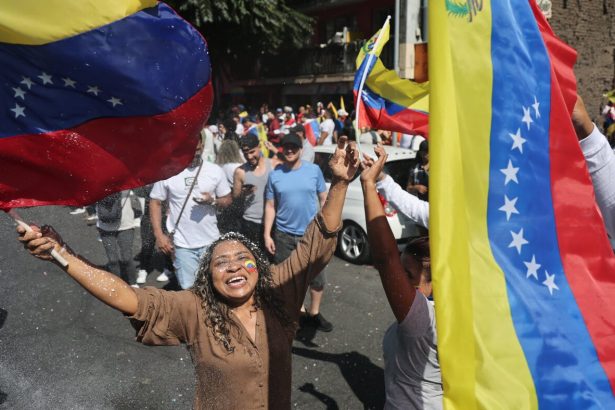 Between hope and uncertainty, Venezuela’s diaspora watch what comes next : NPR