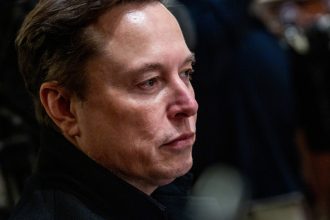 Billionaire who paid .6M for dinner with Buffett, says he’d spend M for an hour with Elon Musk