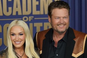 Blake Shelton Laughs Off Gwen Stefani Divorce Rumors