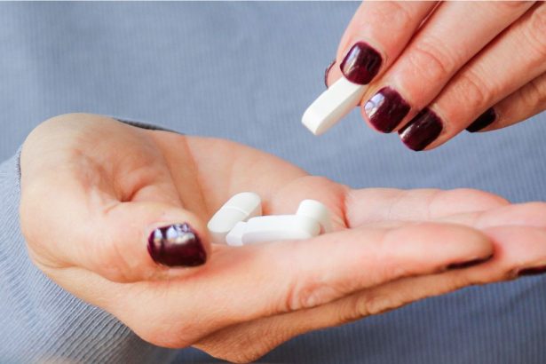 Boosting One Vitamin May Have a Surprising Effect on Your Poop Schedule : ScienceAlert