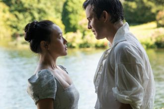 ‘Bridgerton’ Season 4 Boss on Benedict’s Bisexuality and That Stairwell Scene