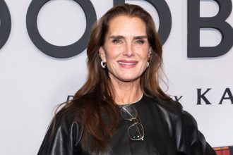 Brooke Shields’ Travel Sneakers Are Available on Amazon