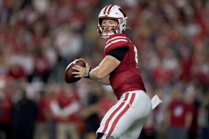 CFB fans buzz as Wisconsin QB Billy Edwards Jr. commits to North Carolina