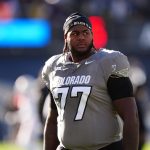 CFB fans erupt over Jordan Seaton meeting Oregon’s Dan Lanning after LSU visit