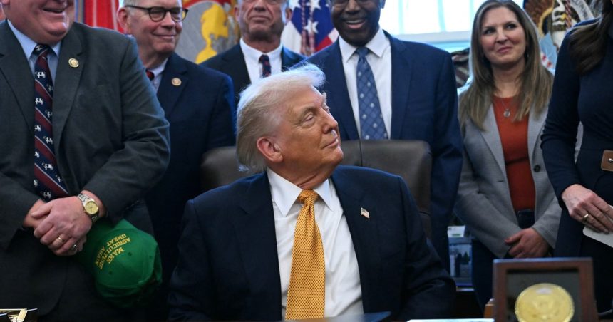 CNN Doctor Says This Moment Shows Trump ‘Needs to Be Evaluated’