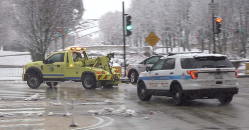 Chicago tow truck driver charged in vehicle theft scheme, officials say