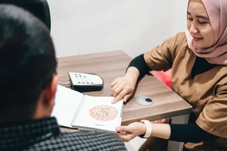 Color blindness hides a key warning sign of bladder cancer