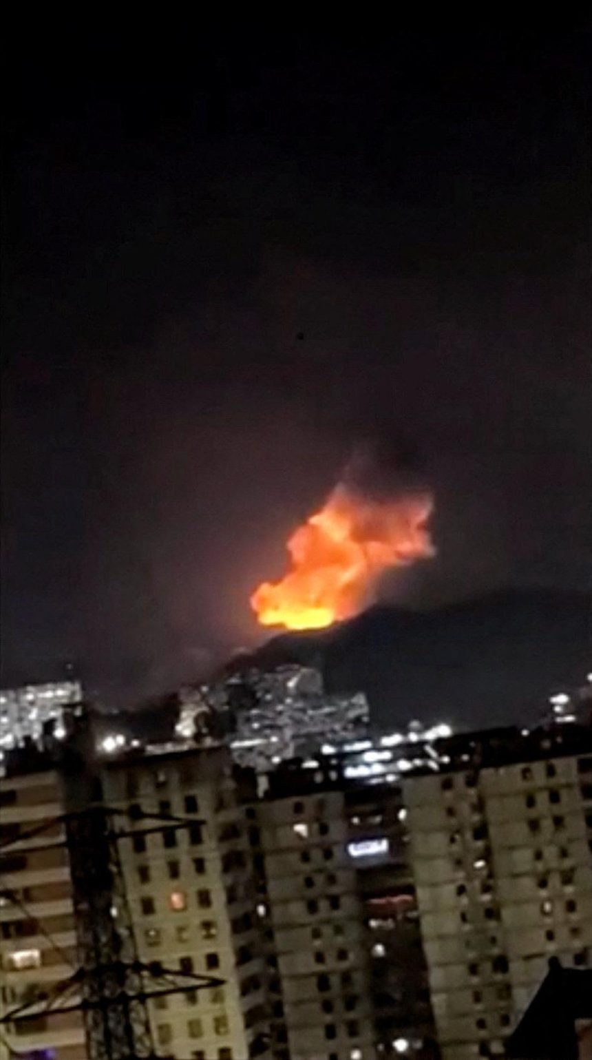 Column of smoke seen in Venezuelan capital