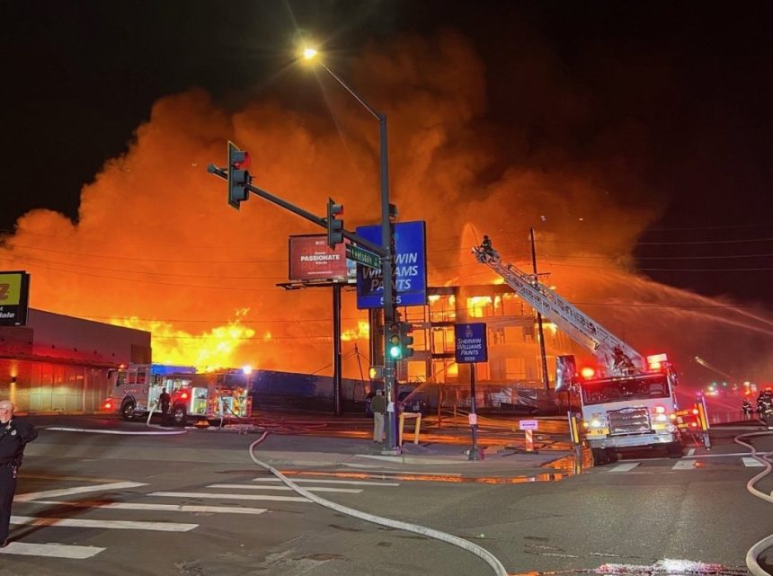 Denver firefighters battle 5-alarm fire at apartment complex