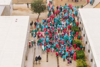 Detained Immigrant Families Protest Inside Texas Facility Housing 5-Year-Old Boy, Father