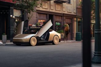 Does This Good News From Tesla Make the Growth Stock a Buy?