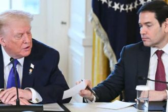 Donald Trump Reads Private Note From Marco Rubio Out Loud on Live TV