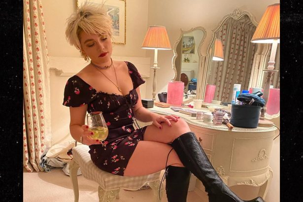 Florence Pugh’s Hottest Shots To Slay Her Dirty 30!