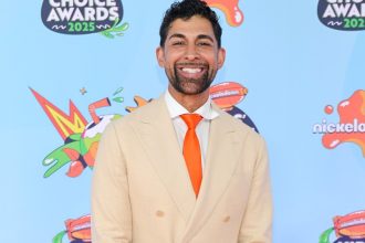 Fox Inks Deal With Dhar Mann Studios for 40 Scripted Vertical Shows on Holywater App