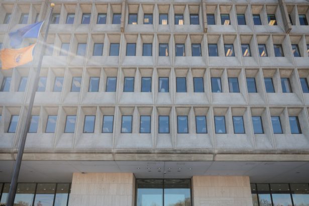 HHS, UnitedHealth Senate callout, NIH: Morning Rounds