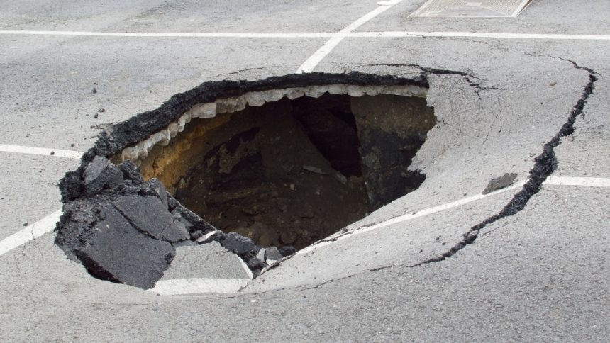 How Do Sinkholes Happen, And Can We Predict Them? : ScienceAlert