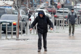 How to walk safely when sidewalks turn icy