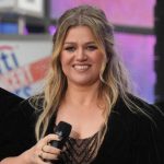 Inside Kelly Clarkson’s Bedtime Bonding With Kids Following Her Ex-Husband’s Death