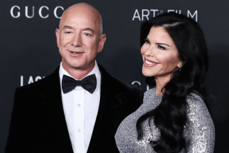 Jeff Bezos Slammed as Hundreds of WaPo Staffers Brace for Layoffs