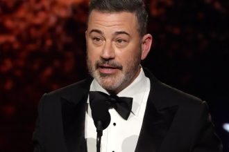 Jimmy Kimmel Wins Critics Choice Award and Thanks Donald Trump