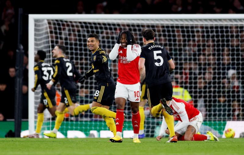 Jitters appear as loss reduces Arsenal’s lead to four points