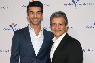Justin Baldoni’s Dad Shares Birthday Tribute After Year of ‘Injustice’