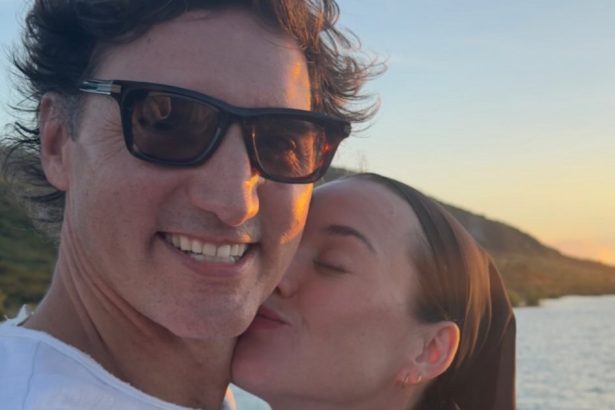 Katy Perry, Justin Trudeau Snuggle Up in New Holiday Photo Dump