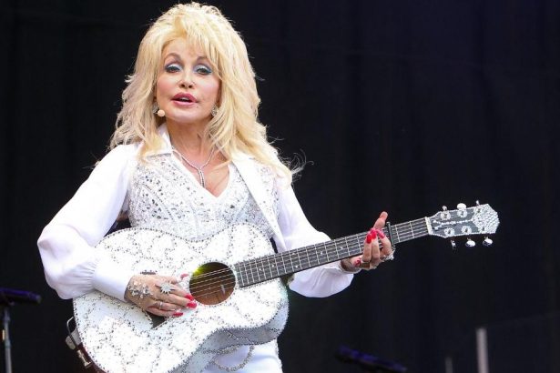 ‘Lonely’ Dolly Parton ‘Planning Her Own Funeral’